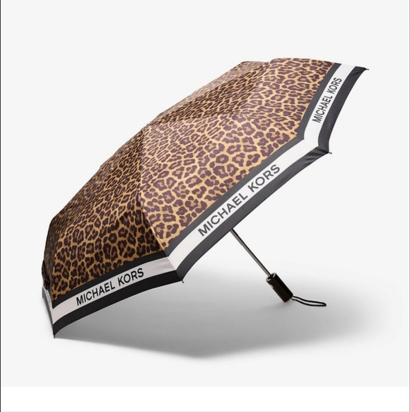 MICHAEL Michael Kors Accessories - MICHAEL Michael Kors Leopard Print Compact Umbrella - Brown, Black, White